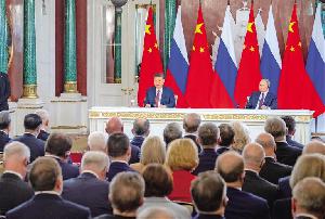  习近平同俄罗斯总统普京共同会见记者