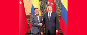 习近平分别会见哥伦比亚总统佩特罗、智利总统博里奇